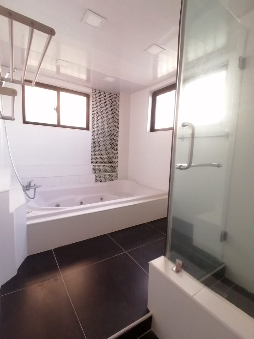 apartamentos - Apartamento AMUEBLADO en alquiler en Los Cacicazgos: 

215 mt / 2do piso 
2 hab  6
