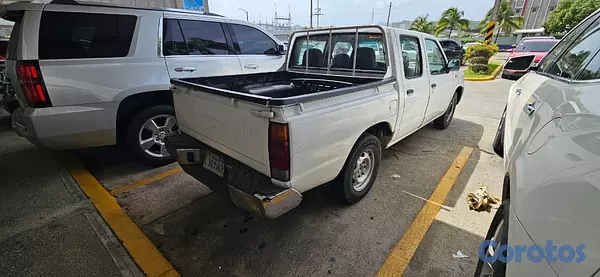 jeepetas y camionetas - Nissan Frontier 2011 5