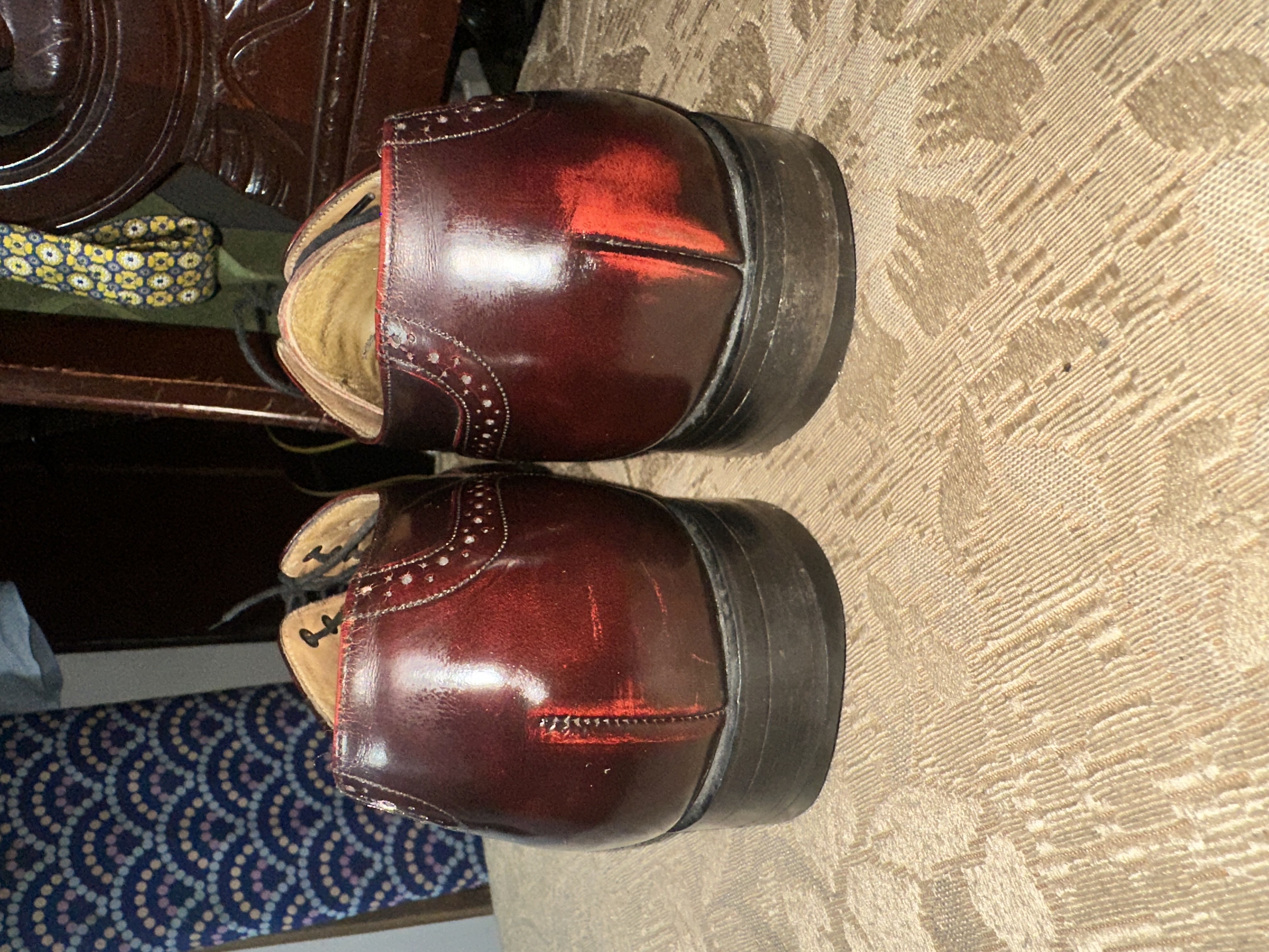 ropa para hombre - Johnston & Murphy Optima, size 10D/B color Borgoña, zapato de vestir. 7