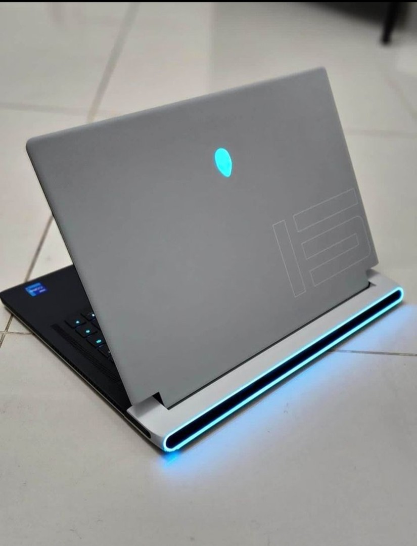 computadoras y laptops - Alienware 15 Pulg Core i7 11va Gen Ram 64gb Disco 512gb RTX 3060 6GB 1