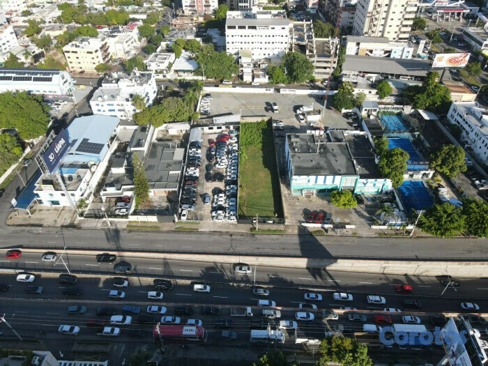 solares y terrenos - Venta de Terreno en la 27 de Febrero 1