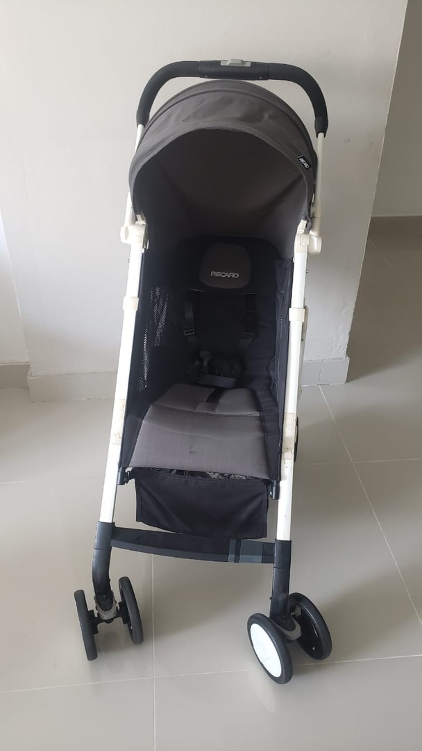 coches y sillas - Coche RECARO Easy life con capa de lluvia (GRIS) 4