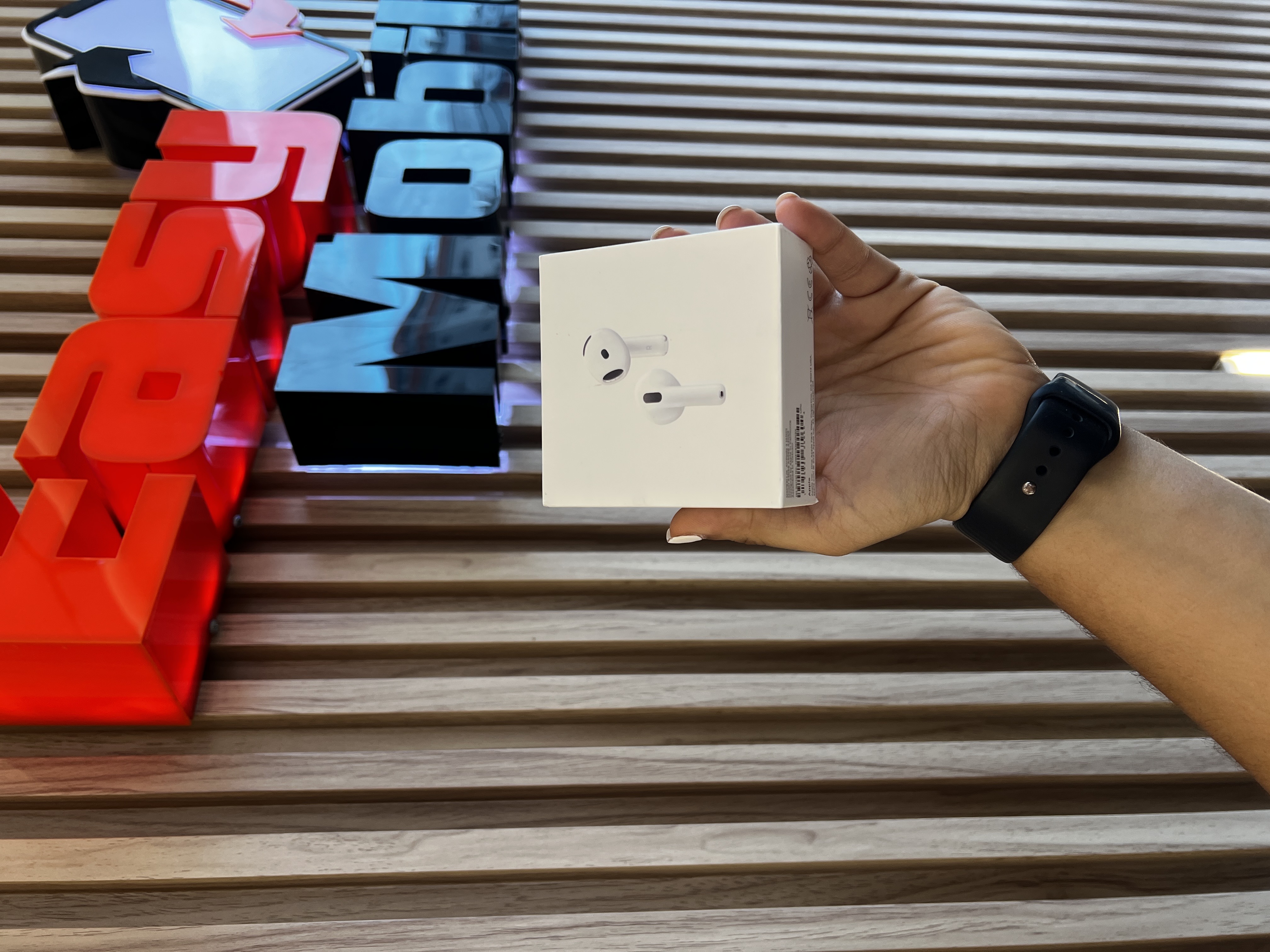 camaras y audio - AIRPODS 4TA GEN CANCELACIÓN DE RUIDO SELLADO 