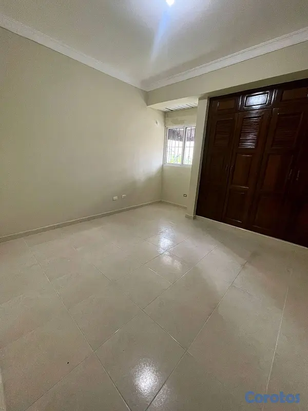 apartamentos - 3er nivel con ascensor en urb.Real 7