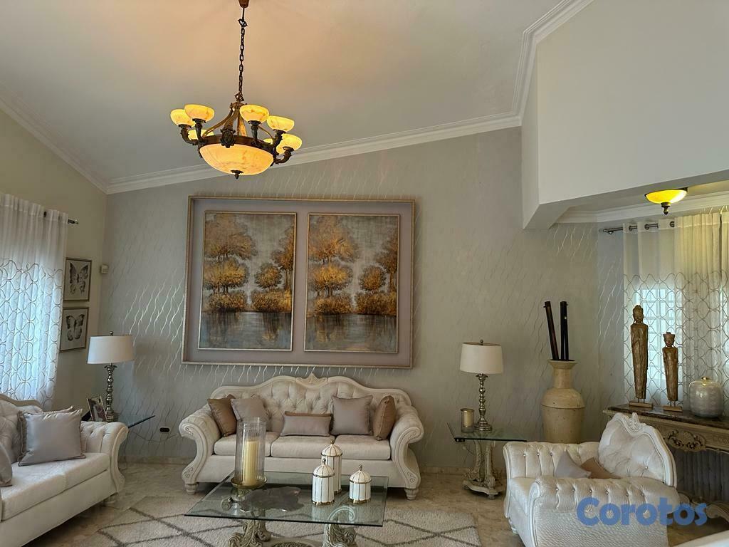 casas - VENDO SUPER CASA DE 3 NIV. EN ARROYO HONDO III, CON TERMINACIONES DE PRIMERA, 4  5