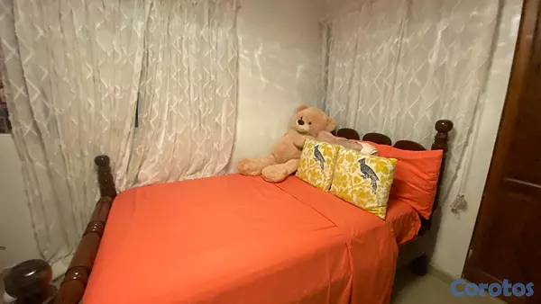 muebles y colchones - Cama de Caoba con su colchón  2