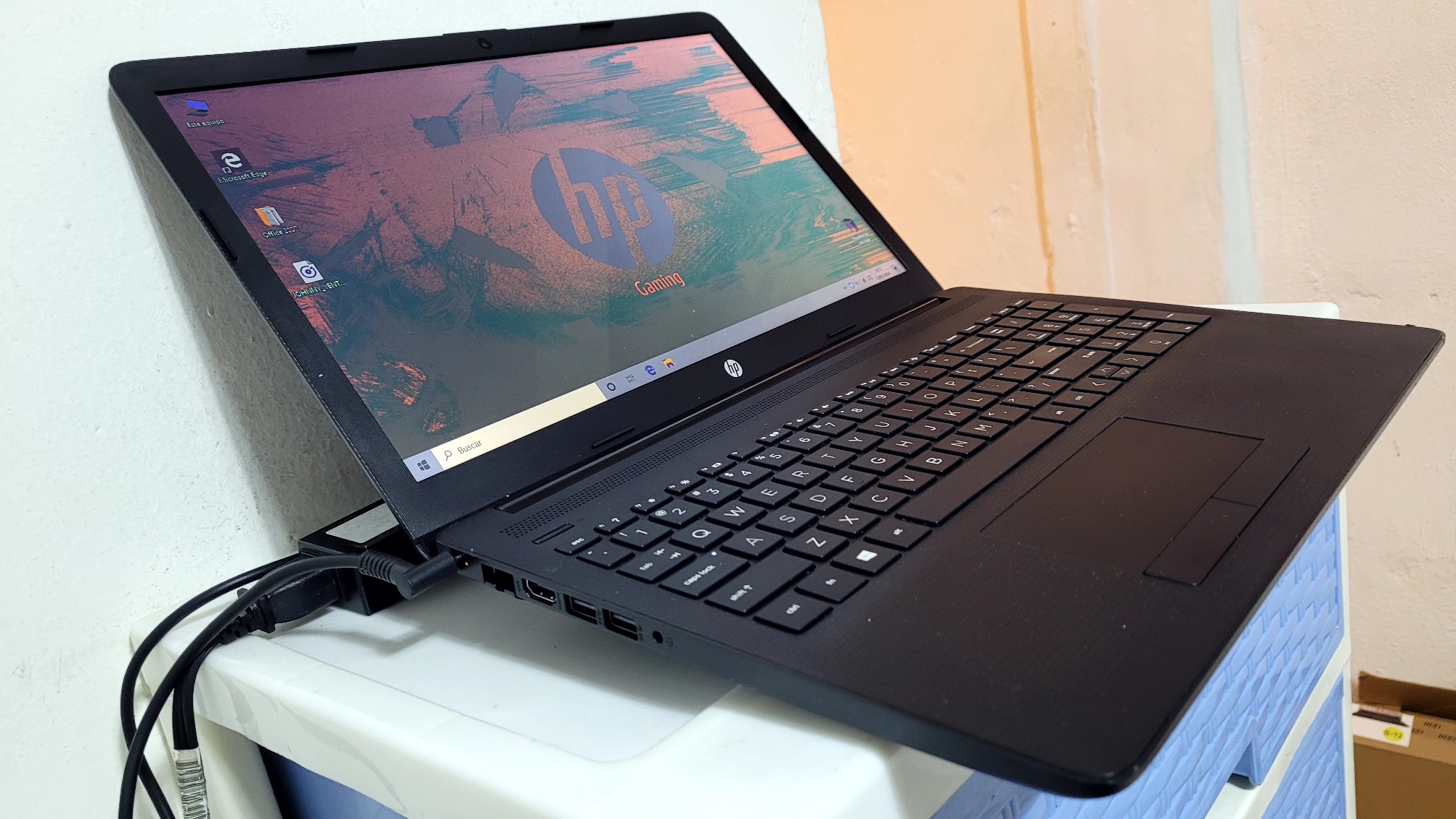 computadoras y laptops - Laptop hp negra 17 Pulg 7ma Gen Ram 8gb ddr4 Disco 256gb SSD Solido new 1