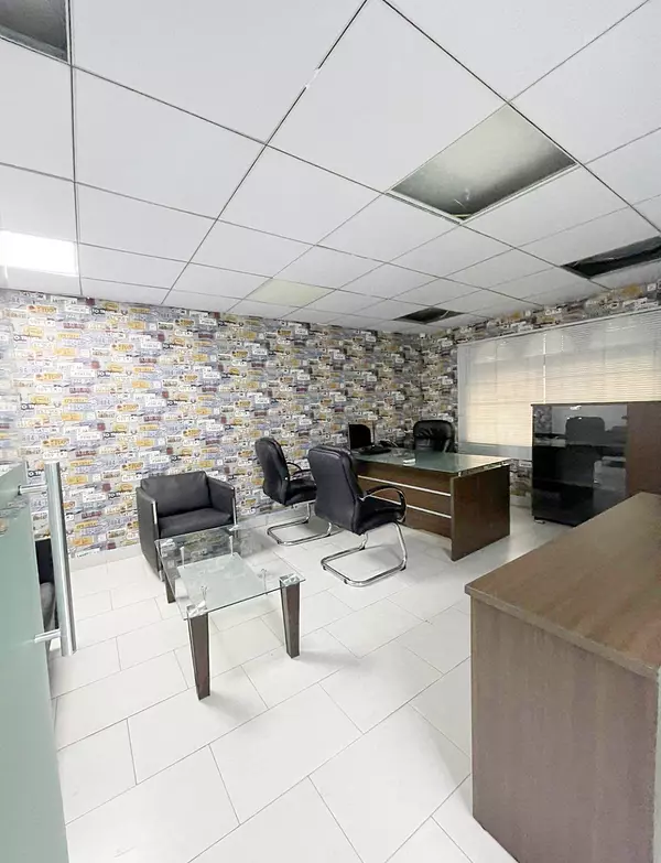 oficinas y locales comerciales - Local centrico en el Millon  8