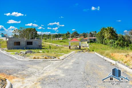 solares y terrenos - EL SOLAR QUE ESTAS BUSCANDO LO ENCUENTRAS AQUI EN SANTO DOMINGO NORTE 