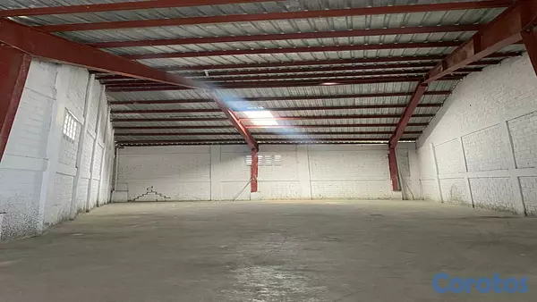 otros inmuebles - Alquilo nave industrial de 320 metros en Manoguayabo 3