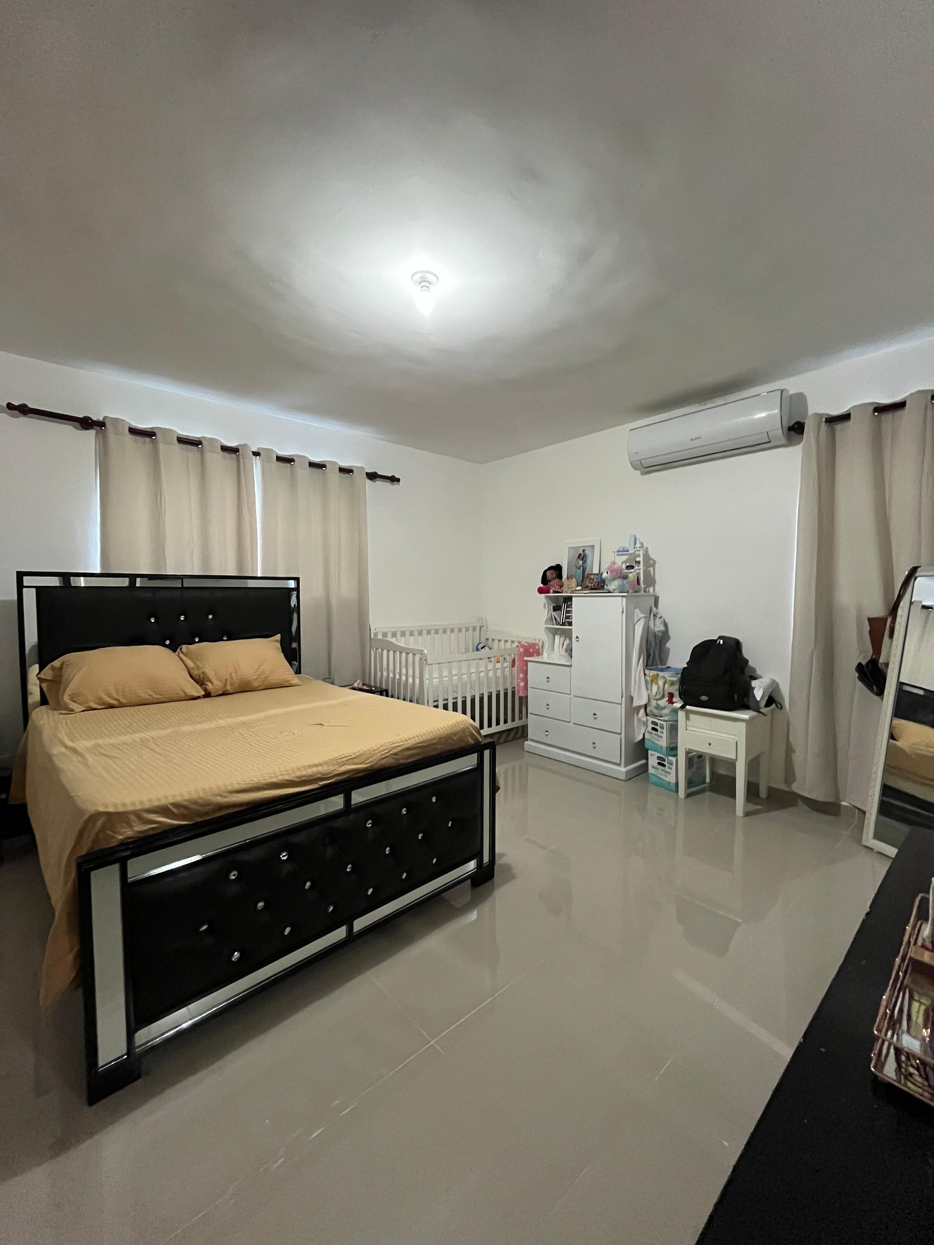 apartamentos - Hermoso Apartamento 2do Nivel en Los Alamos  2