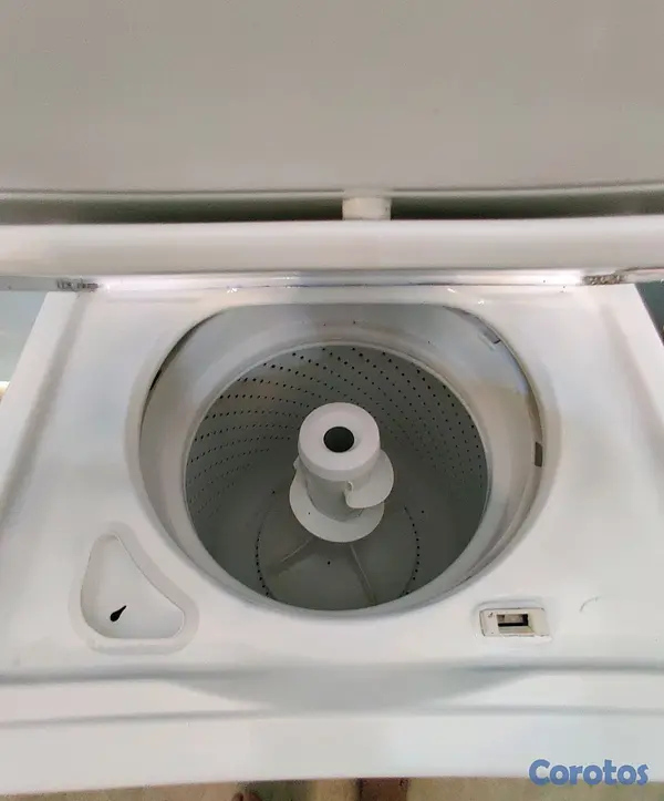 electrodomesticos - lavadora Torre Whirlpool funcionando
Lava y seca perfectamente, lista para usar 3
