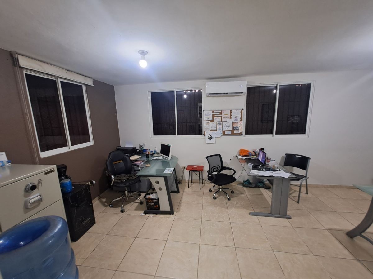 otros inmuebles - Nave 800 mts  proximo al km 16 aut Duarte
 3