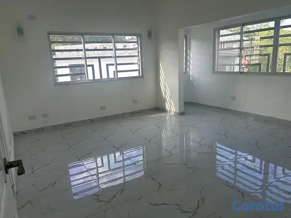 casas - Vendo Casa en Arroyo Hondo, Santo Domingo Distrito Nacional  5