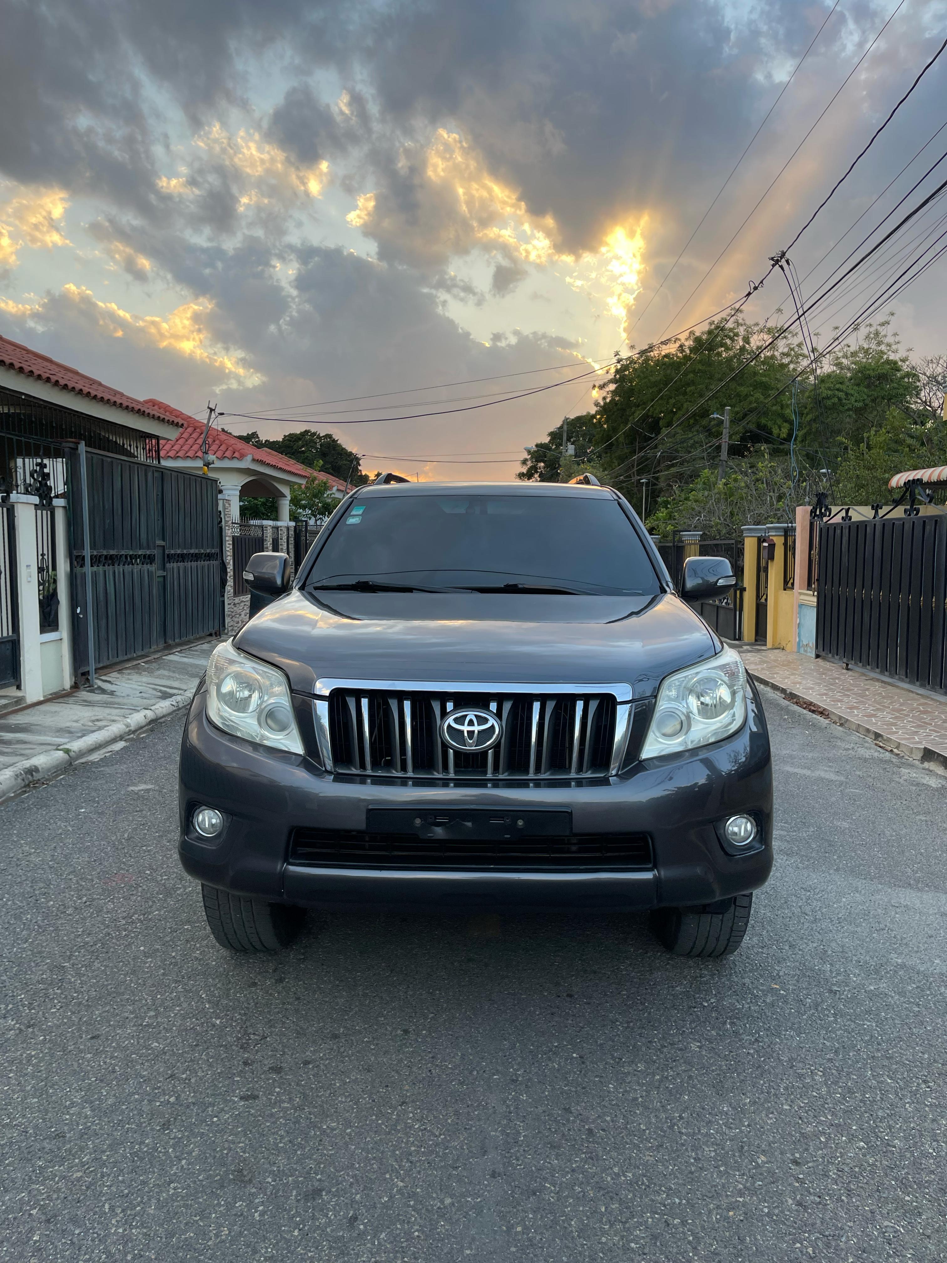 jeepetas y camionetas - Toyota land cruicer prado txl 2012
