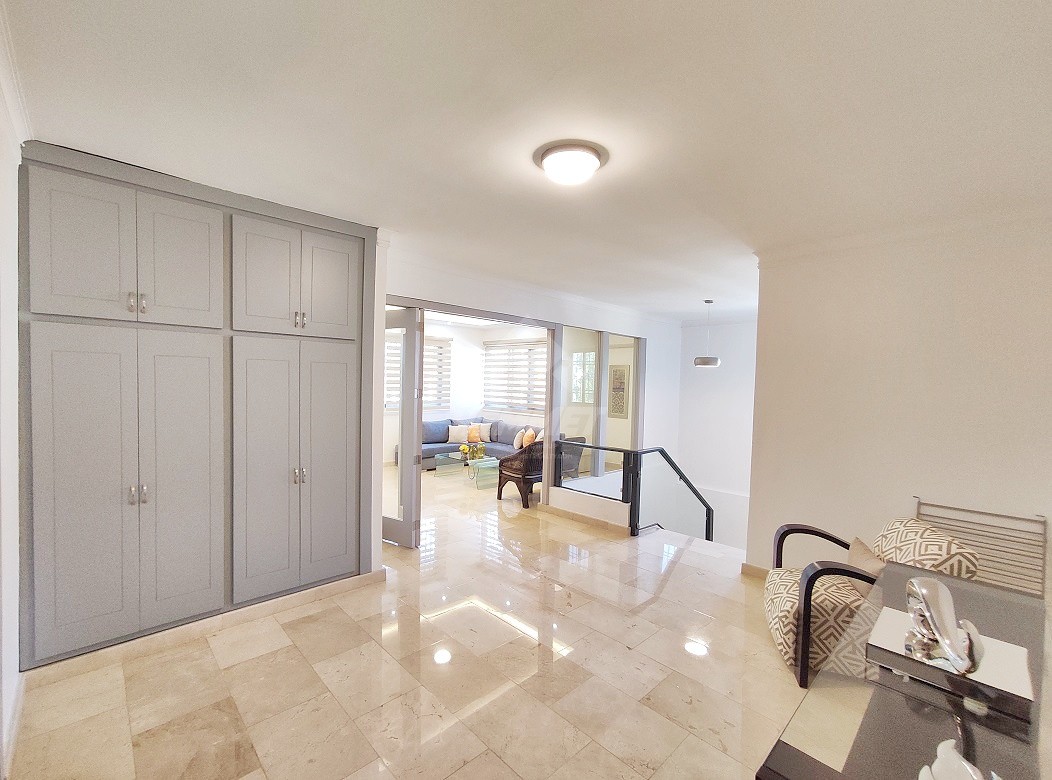 casas - MODERNA CASA PROYECTO CERRADO PROXIMO AL HOMS SANTIAGO 1