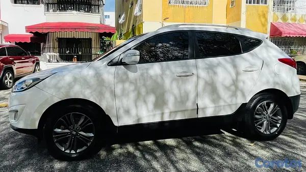 jeepetas y camionetas - Hyundai Tucson 2015 3