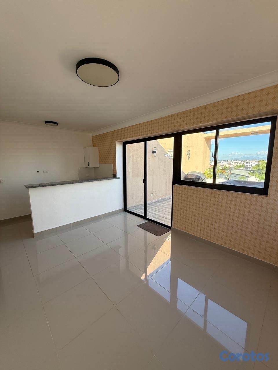 apartamentos - alquiló mirador norte dos ha 2.5 baños dos parqueos balcón servicio  2