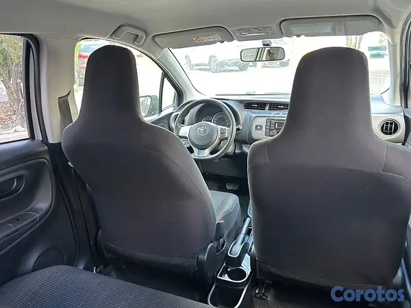 carros - Toyota vitz 2015, 4 cilindros 4