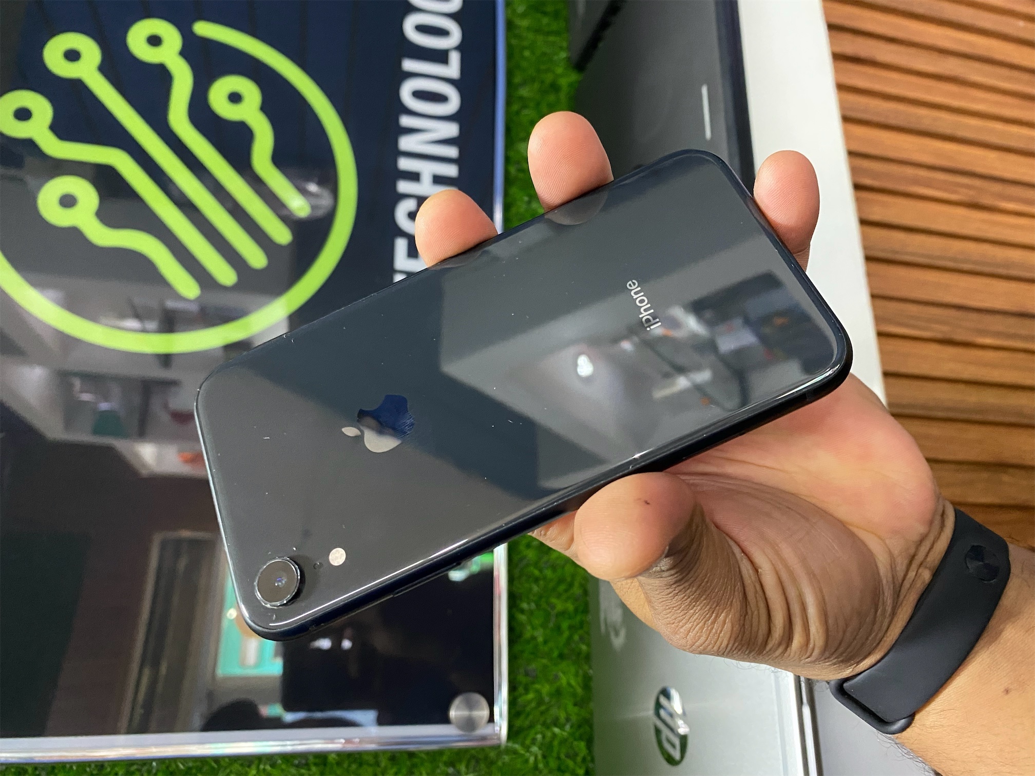 celulares y tabletas - iphone xr turbo sim  5