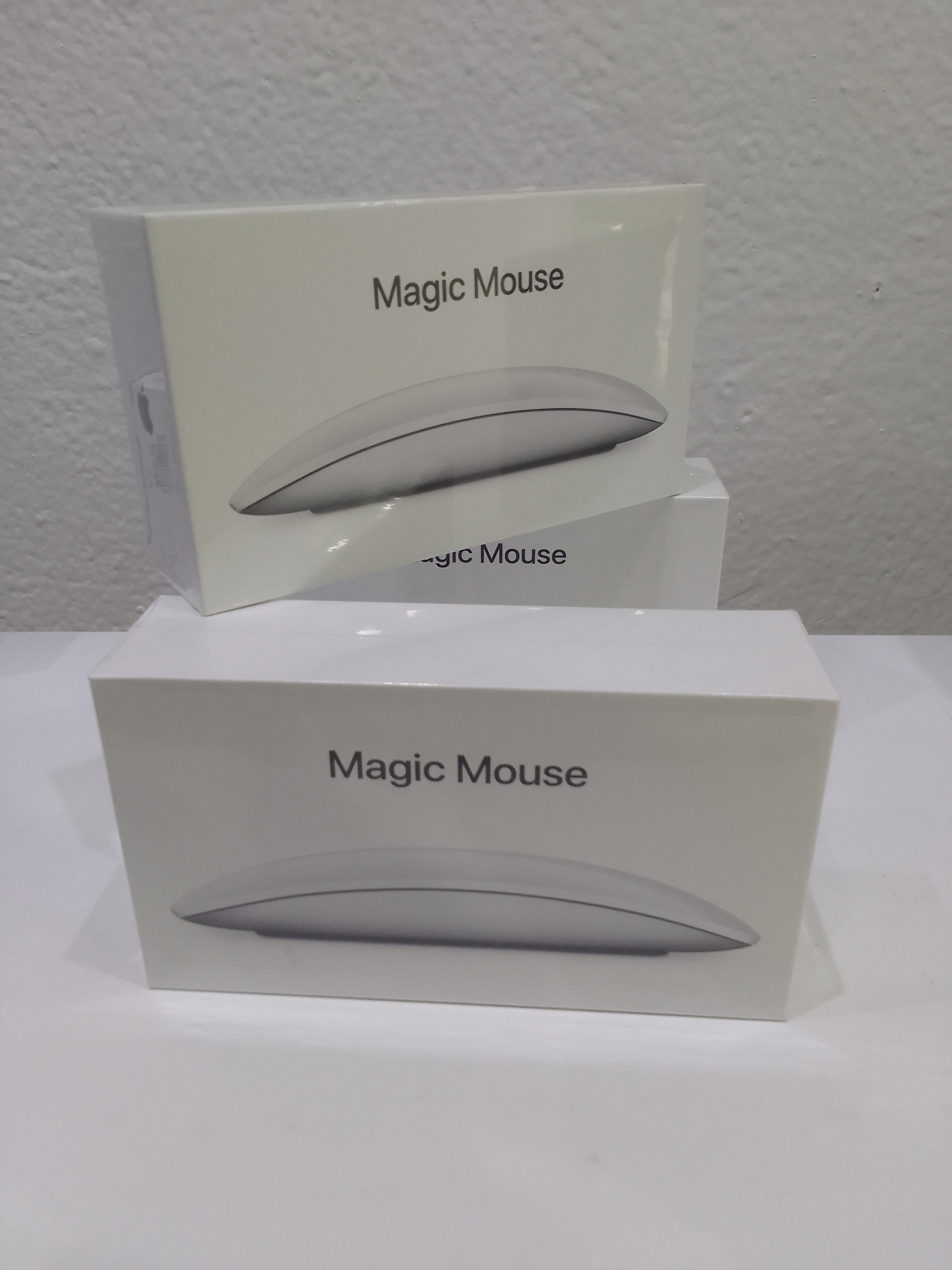 computadoras y laptops - Apple Magic Mouse 2, Mouse Inalambrico. Bluetooth. 4