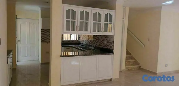 casas - Casa en cabimar, cerca de la charles 4