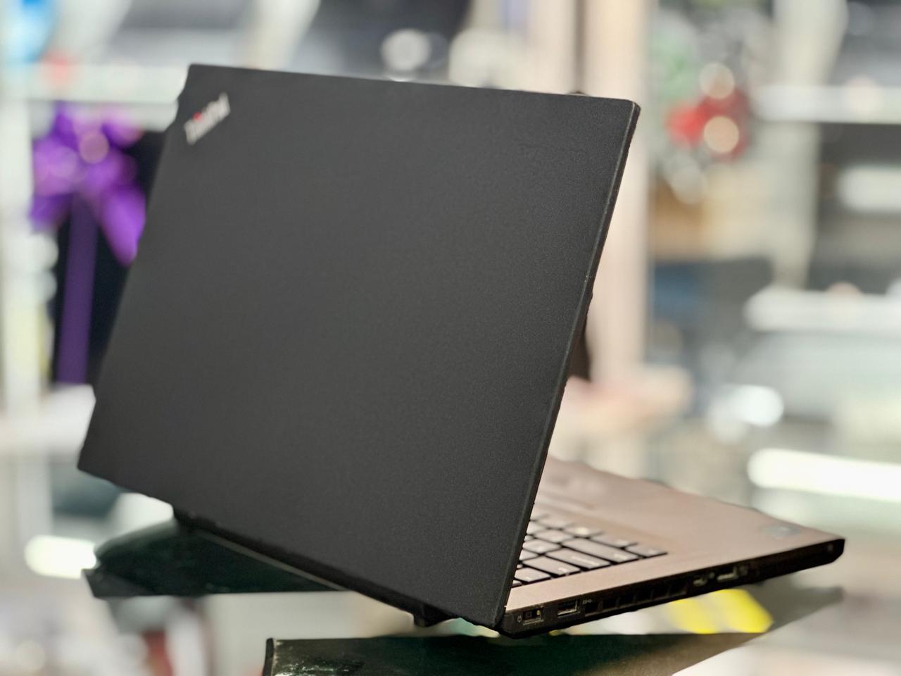 computadoras y laptops - Lenovo ThinkPac 2