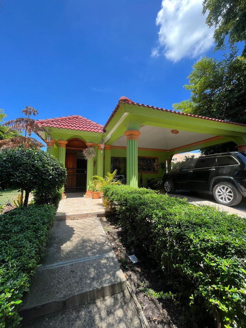 casas - Casa con Doble Entrada en Proyecto Cerrado, Dorado II