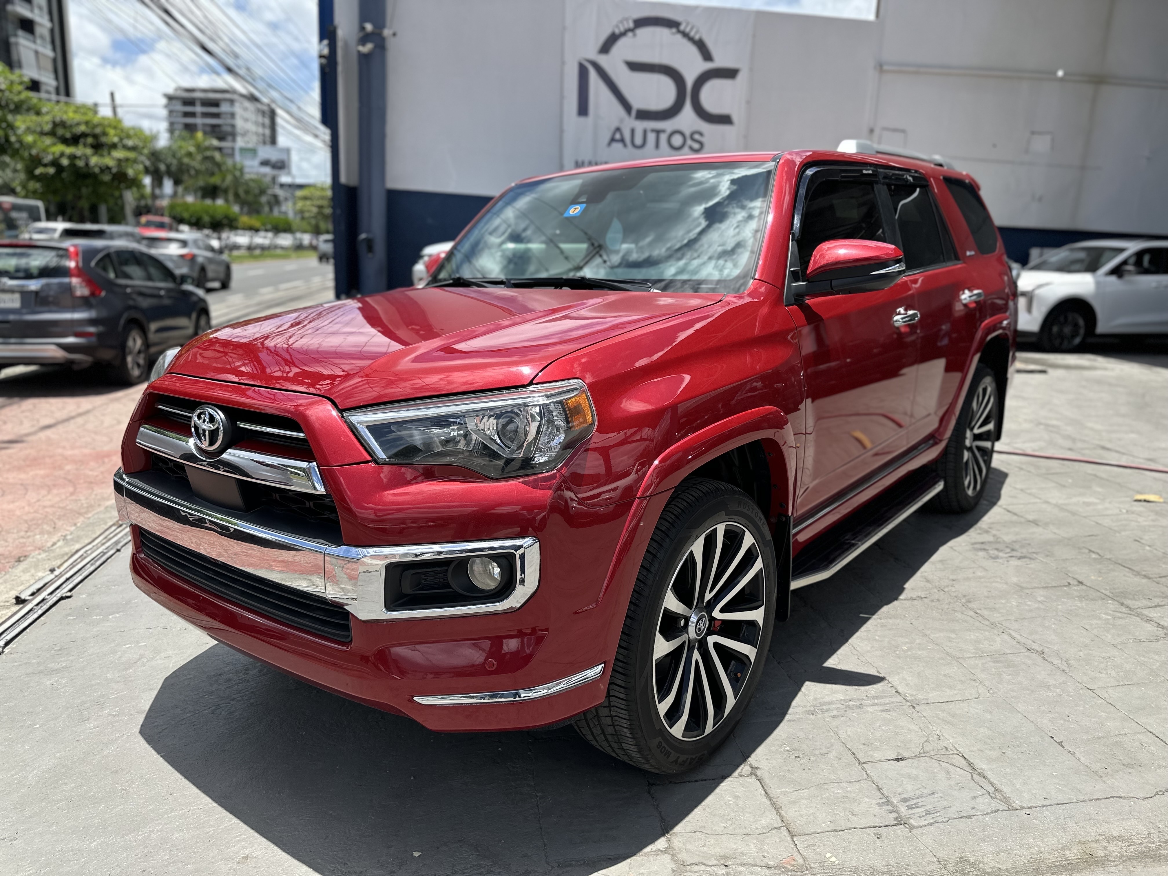 jeepetas y camionetas - TOYOTA 4RUNNER LIMITED 4x4 2021 1