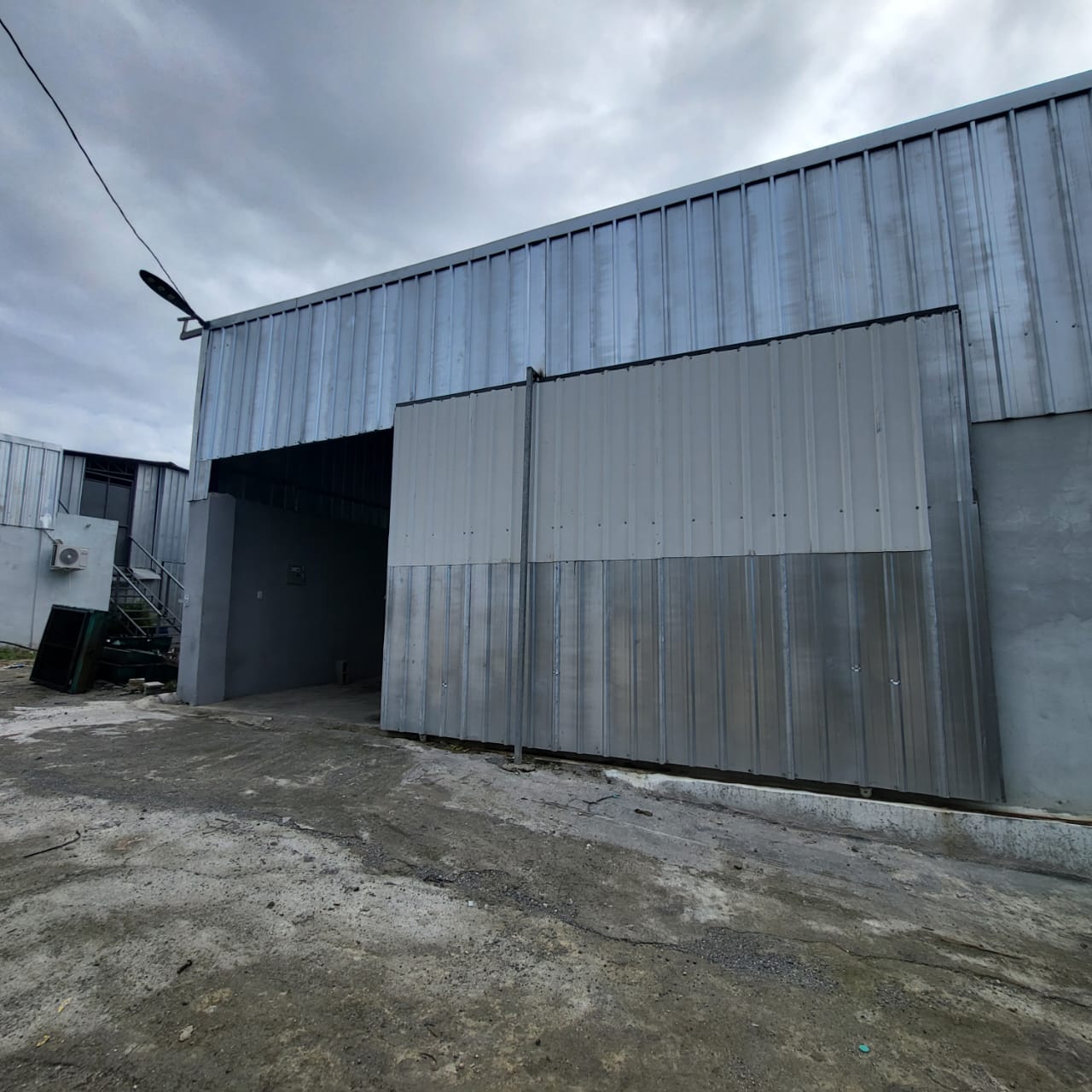 otros inmuebles - Nave en Alquiler en Santo Domingo Norte 220mts 7