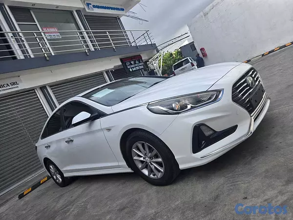 carros - HYUNDAI SONATA NEW RISE 2018 BLANCO GASOLINA 10
