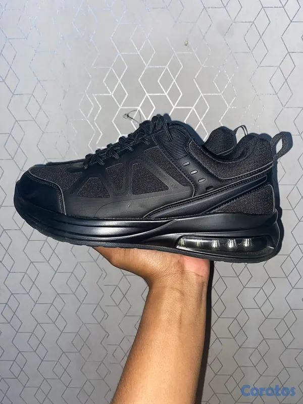zapatos para hombre - Tenis negros cómodos tipo running – uso diario 1