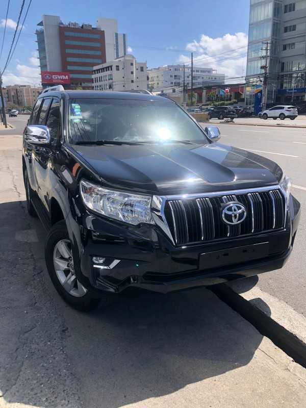 jeepetas y camionetas - Toyota  land cruiser prado 2018