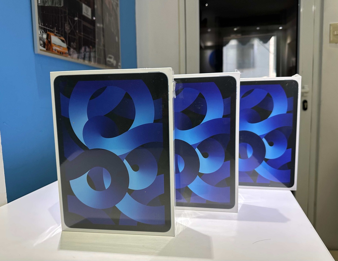 celulares y tabletas - Vendo iPad Air 5ta Gen 64GB WI-FI Azules Nuevas Selladas RD$ 31,995 NEG / Tienda