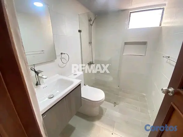 apartamentos - Apartamento en Alquiler en el Ensanche Naco 3H, 2B, 1P, 2do Nivel 5