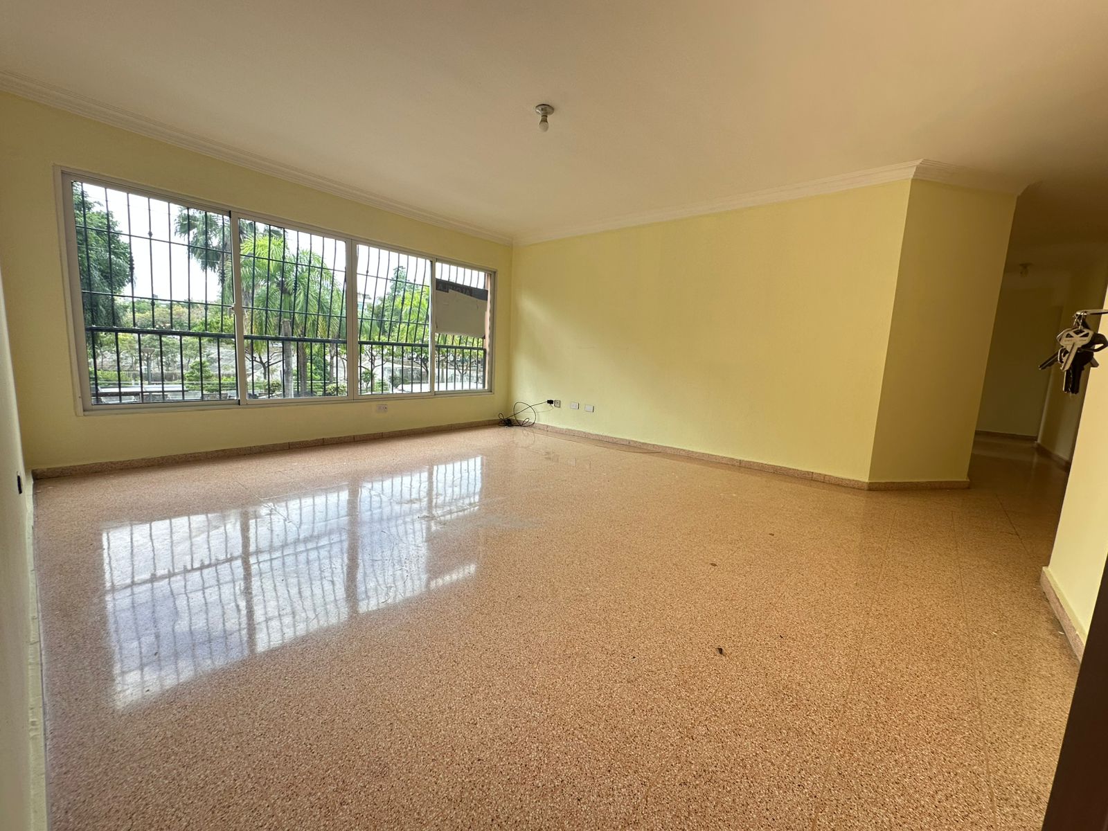 apartamentos -  Apartamento de 3 Habitaciones en Alquiler en Las Praderas 3