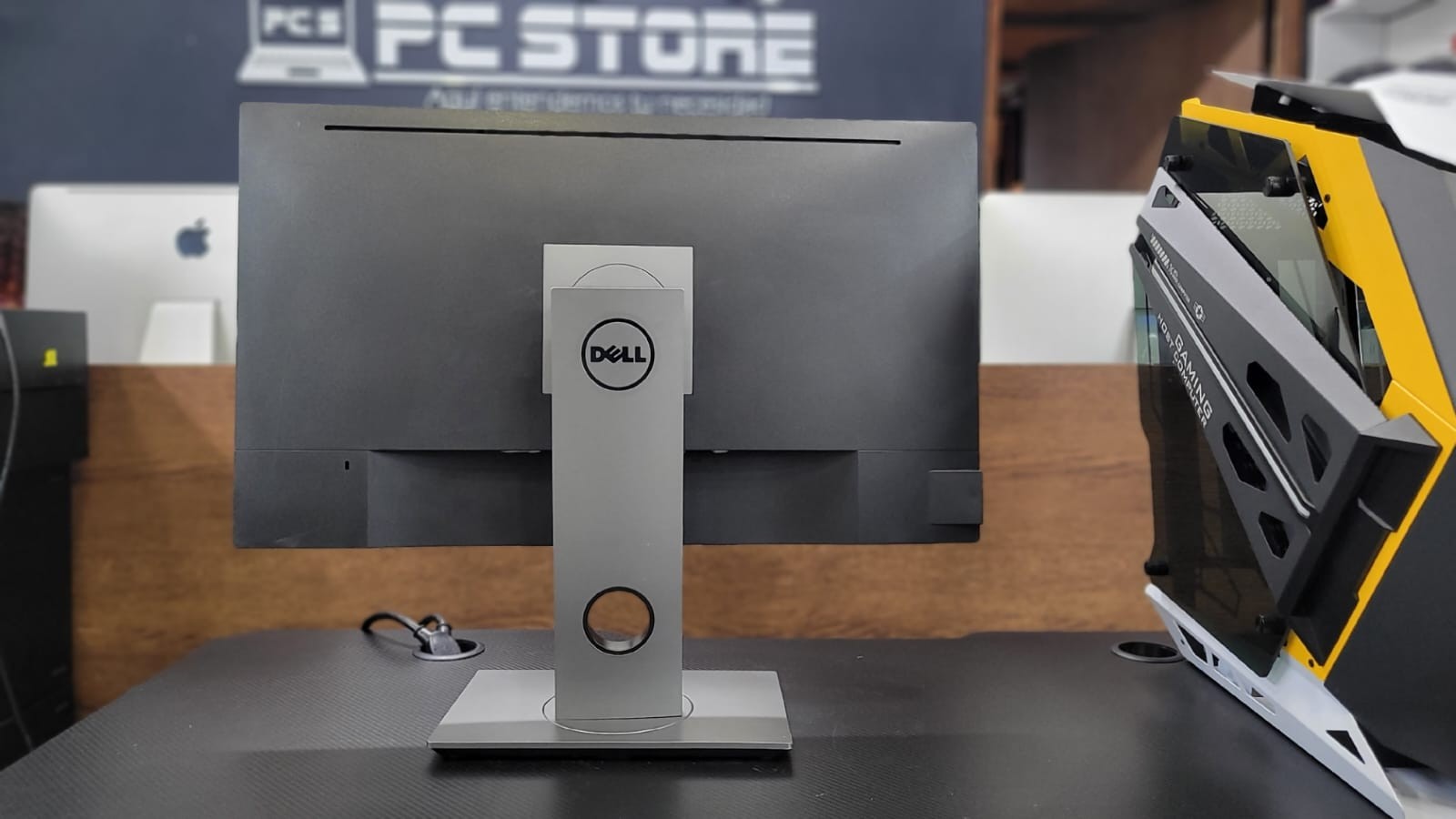 computadoras y laptops - Monitor DELL 27 PLG , HDMI, DISPLAY PORT, VGA, 27 PLG , IPS 1