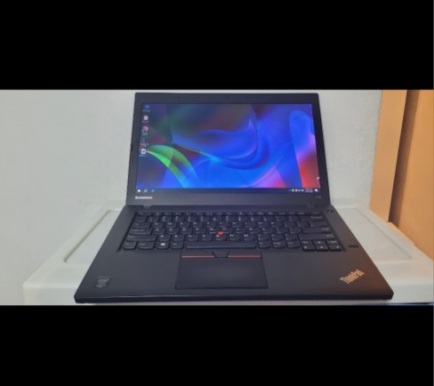 computadoras y laptops - Laptop lenovo 14 Pulg Core i5 Ram 8gb SSD 128GB Video 8gb Disponible