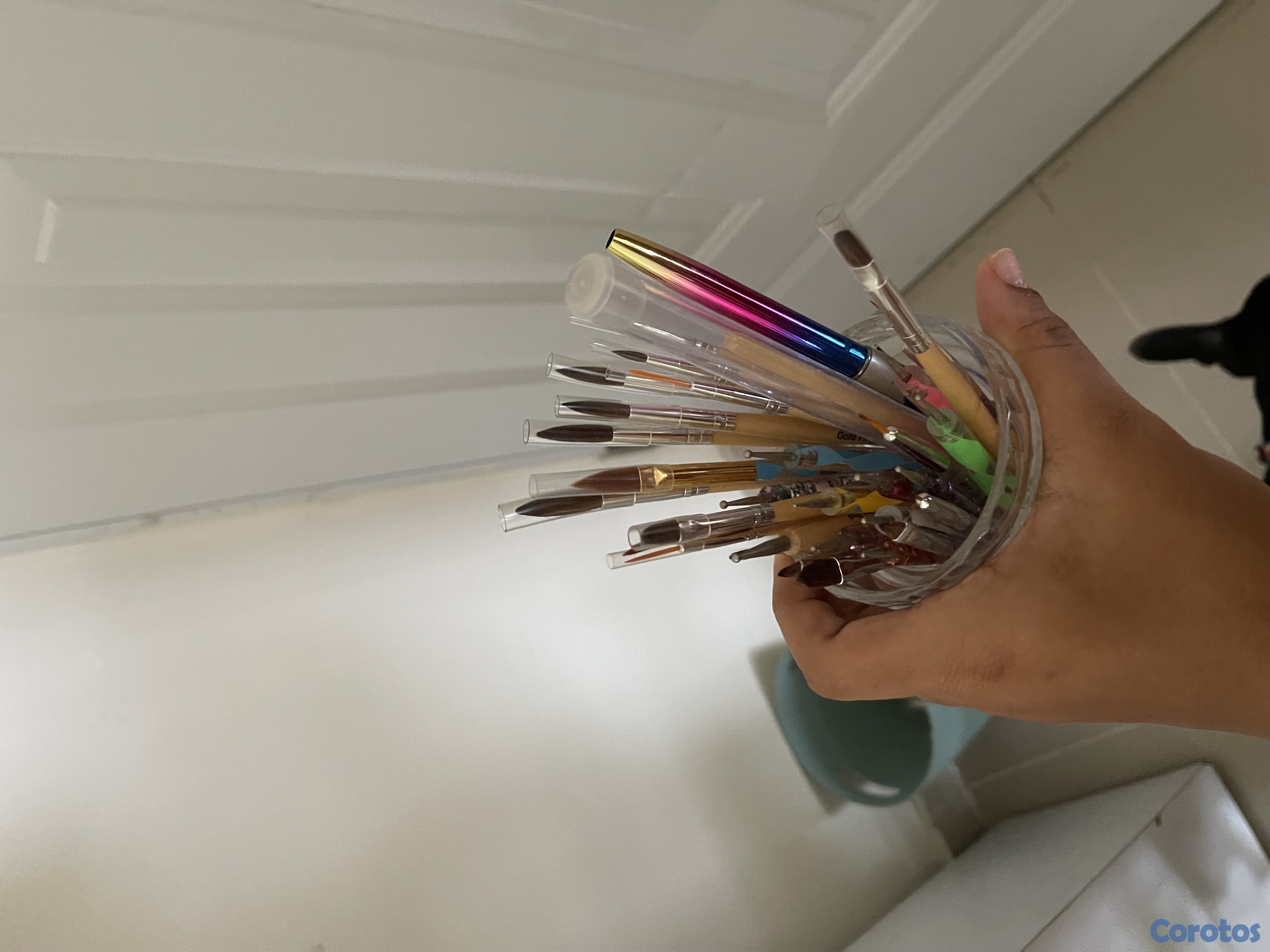 salud y belleza - VENDO MESA DE UÑAS DE TRABAJO CON TODO Y MATERIALE 7