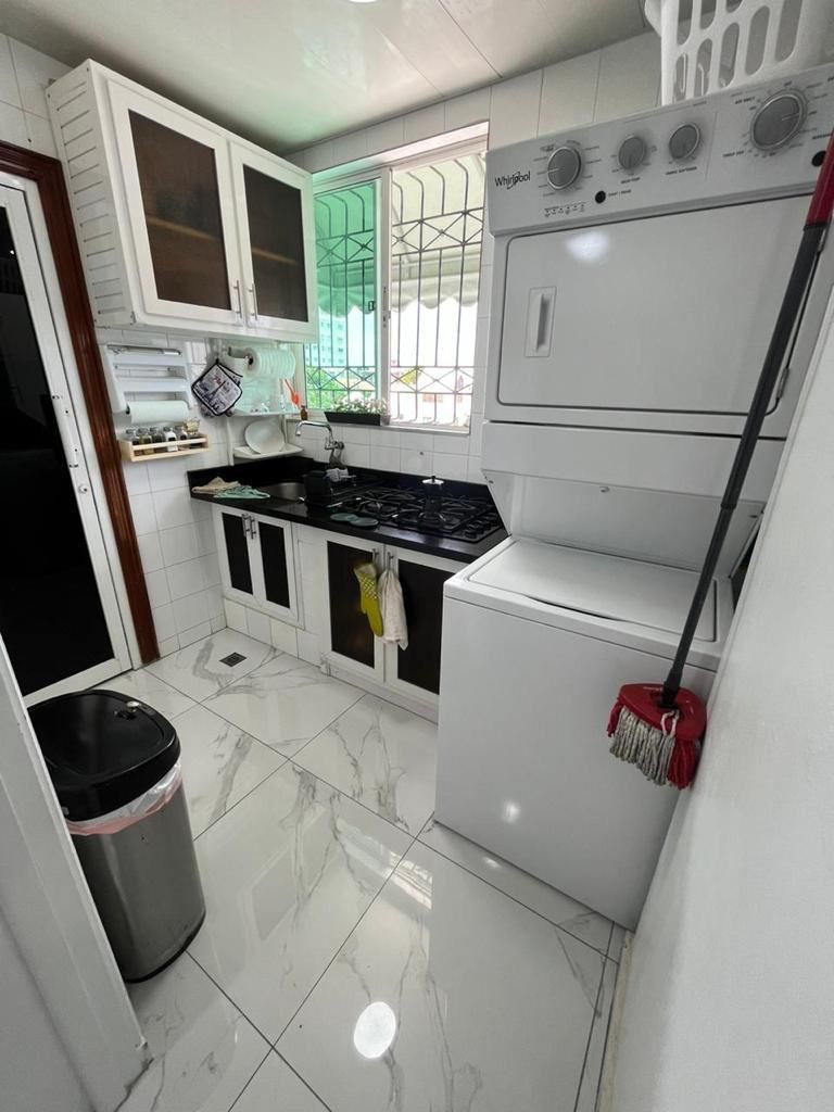 apartamentos - Vendo apartamento Ensanche nacoMetros.2323Hab, 2parqusd 0
