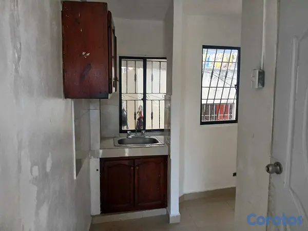 apartamentos - ALQUILO APARTAMENTO ENSANCHEZ QUISQUEYA 2DO. NIVEL 2