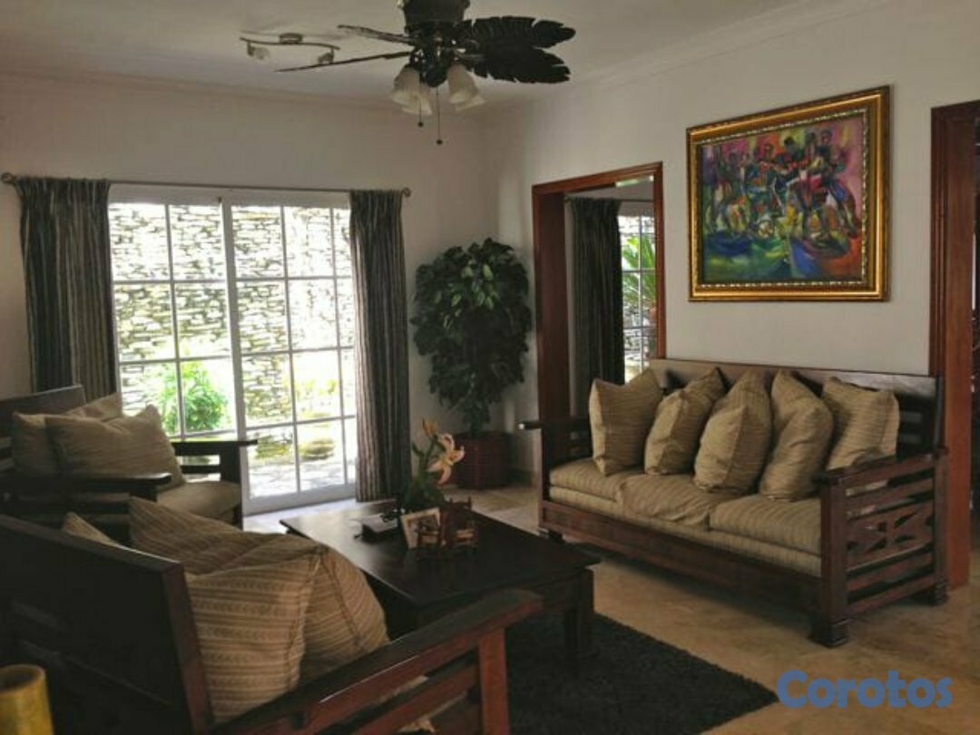 casas - Alquilo casa en altos de Arroyo Hondo 11 para familias o negocio 4