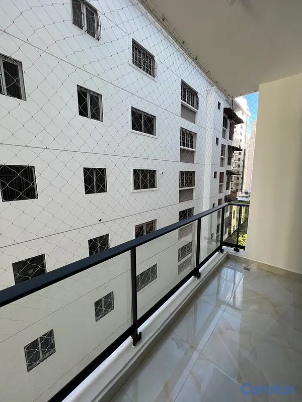 apartamentos - Apartamento con línea blanca en Naco  8