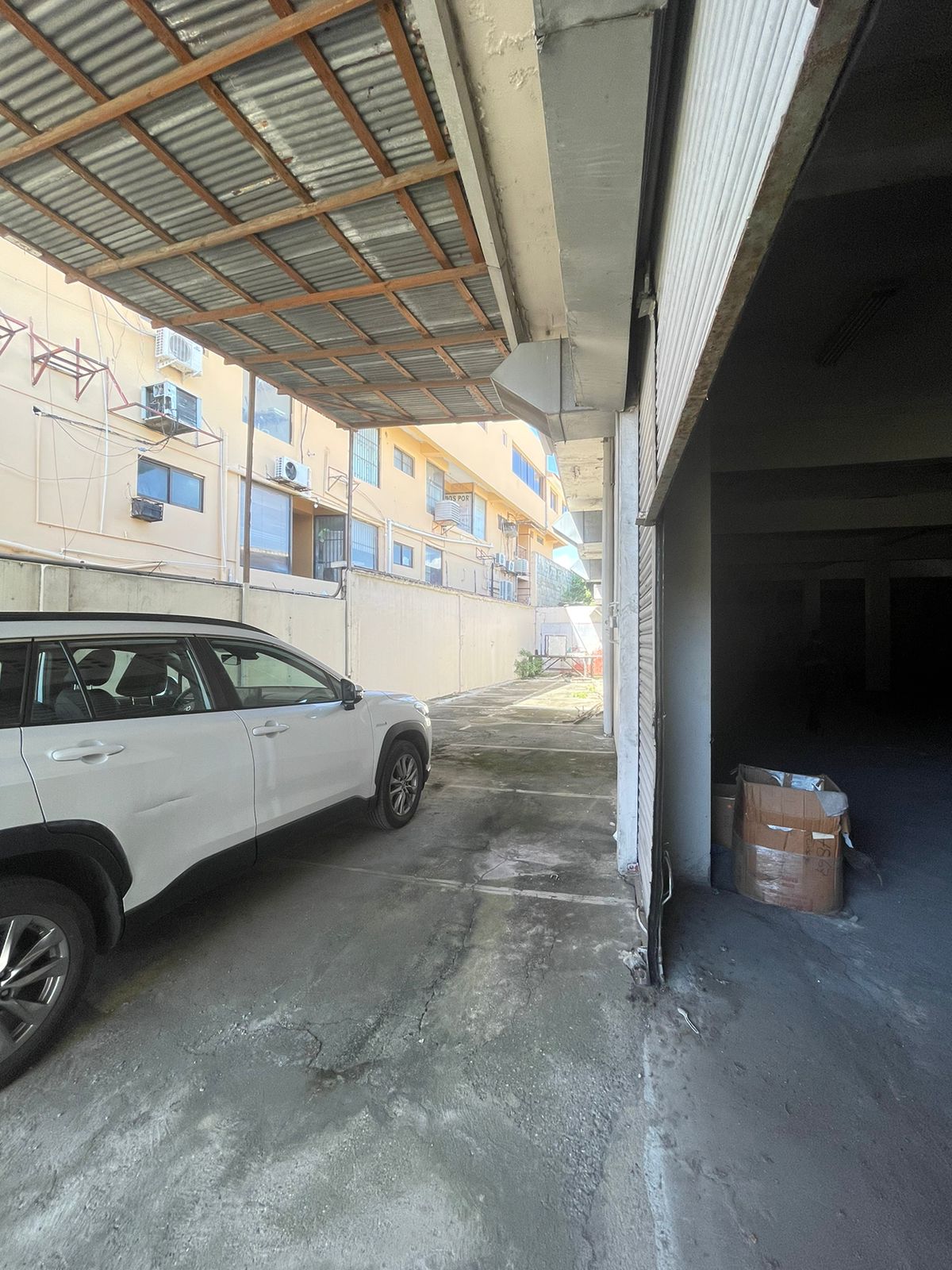 oficinas y locales comerciales - Alquilo o Vendo Nave Industrial en Herrera, Santo Domingo  1