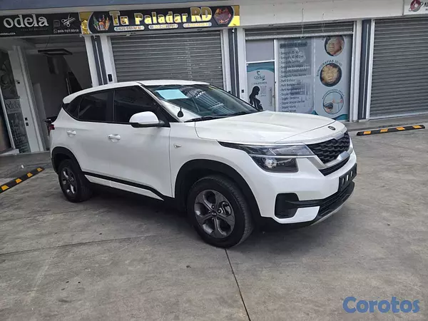 jeepetas y camionetas - KIA SELTOS 2022 BLANCO DIESEL 2