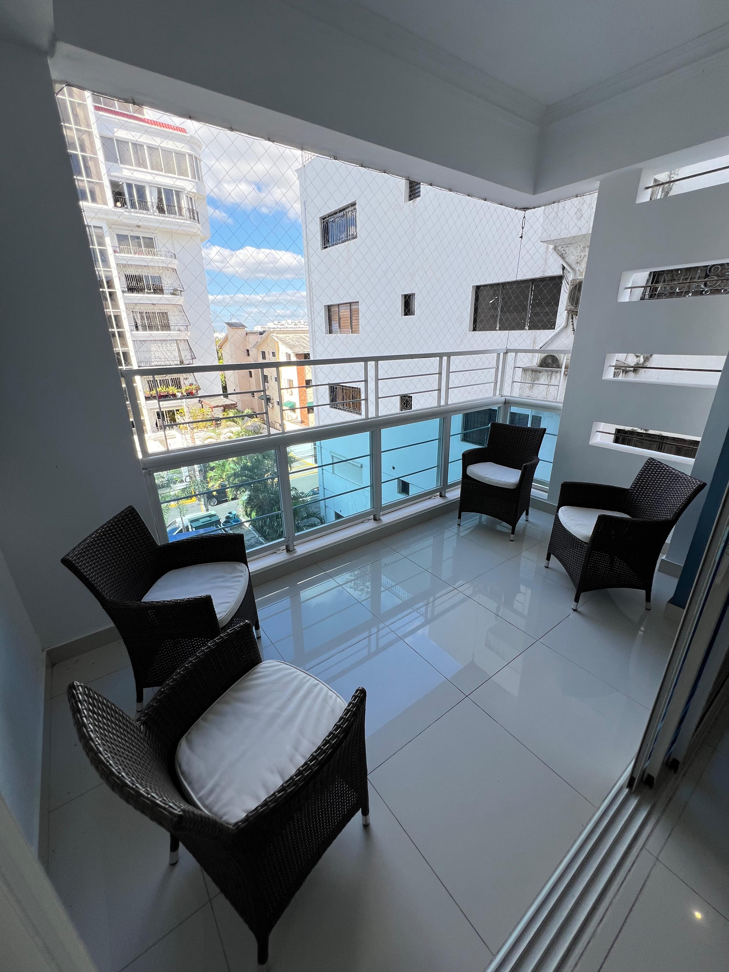 apartamentos - Alquilo Apartamento en Evaristo de 3 hab.
