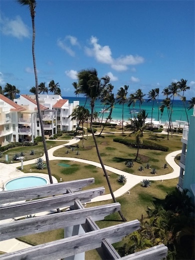 apartamentos - Venta de apartamento primera línea de playa en Bavaro punta cana 6