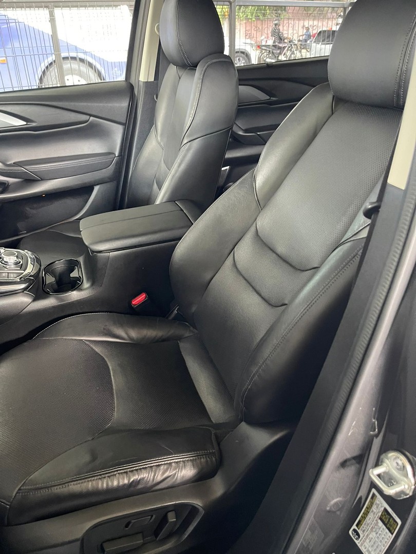 jeepetas y camionetas - Mazda CX9 2018  touring full excelentes condiciones  6