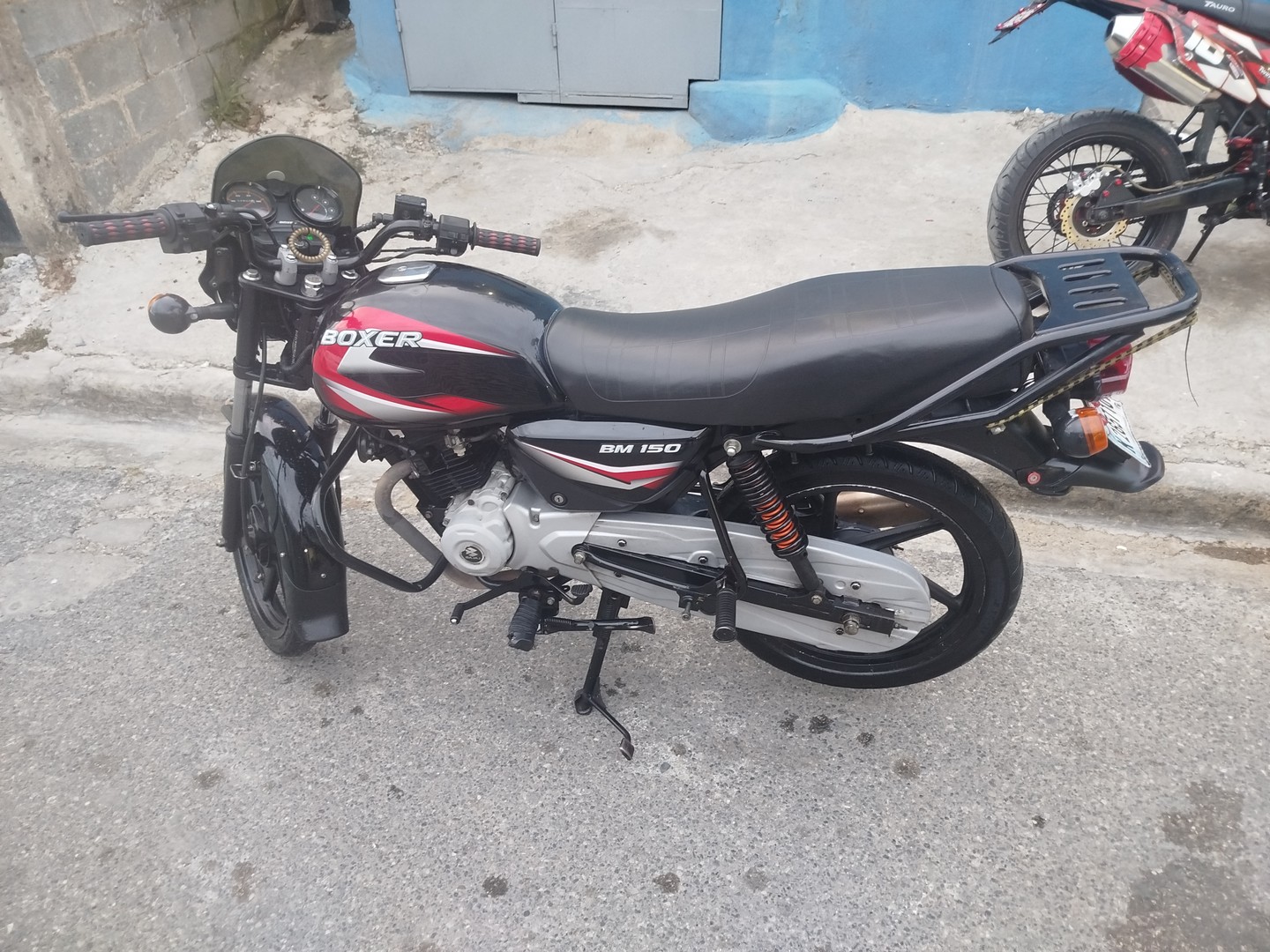 motores y pasolas - Está nítido año 2024 sale a tu nombre 70 negociable  4