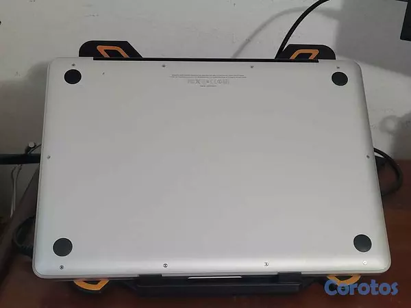 computadoras y laptops - MacBook Pro 8
